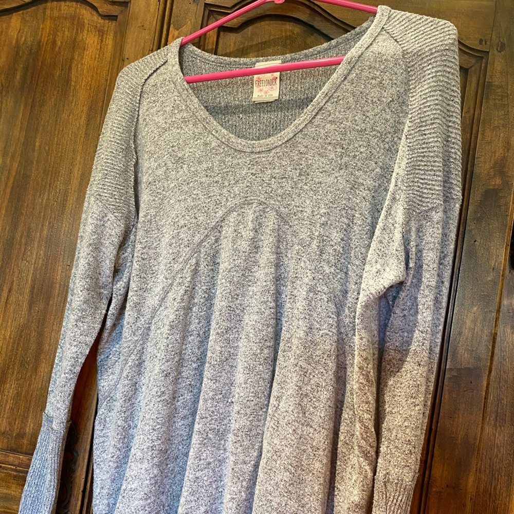 Grey long sleeve sweater top